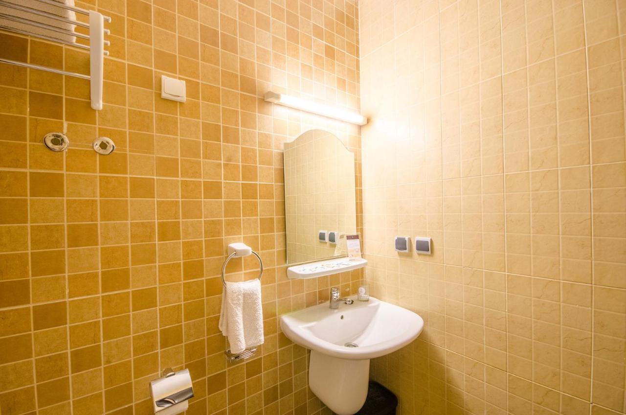Hotel Inou アウリール エクステリア 写真